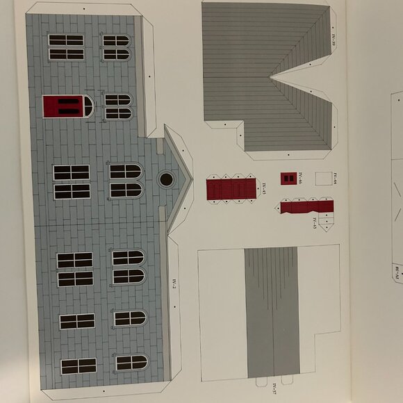 Bundle of 2 DIY project/craft/activity books - Picture 8 of 10